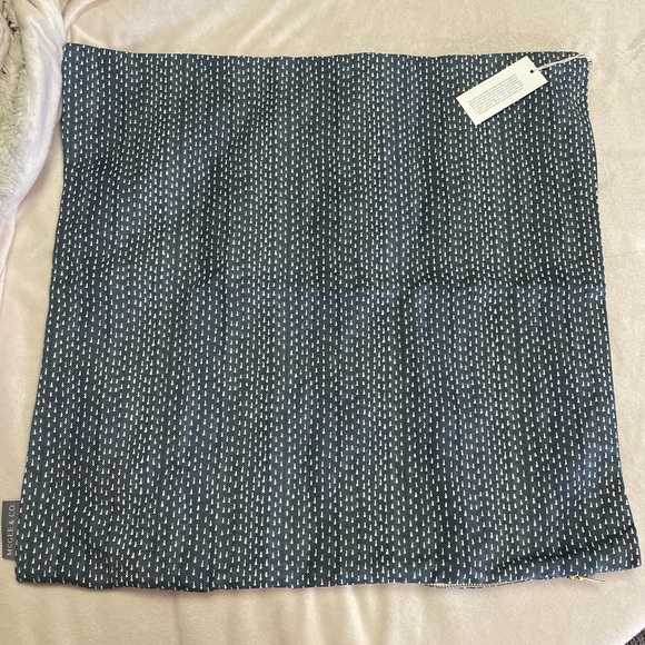 NWT McGee & Co Pillow Cover - Picture 9 of 11